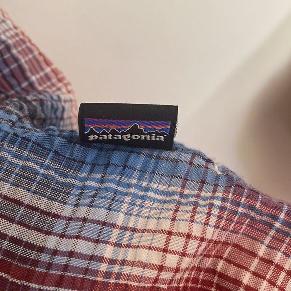 Patagonia sz L button down short sleeve red blue white excellent pre owned cond - Picture 4 of 6
